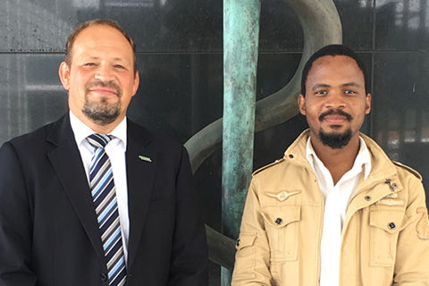 Dr. Thabo L. Rowland, 11th WFNS-Aesculap Pediatric Fellow & Harald Dreher, Business Manager Neurosurgery