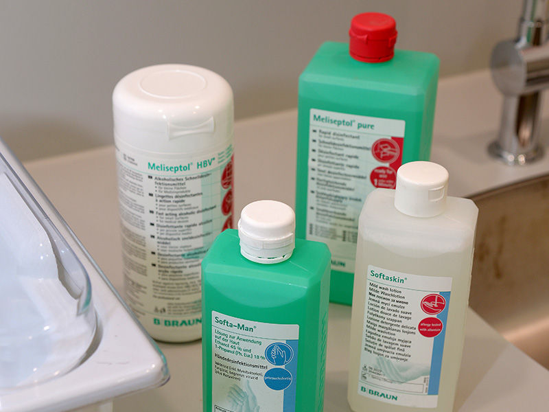 Cleaning and disinfection agents