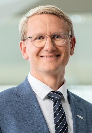 Dr. Jens von Lackum 