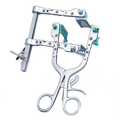 Ccr Retractor System